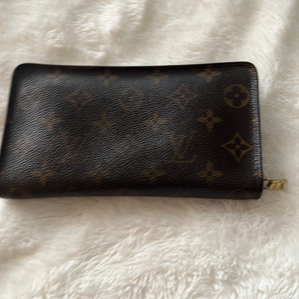 Louis Vuitton Monogram Porte Monnaie Zippy Long Wallet